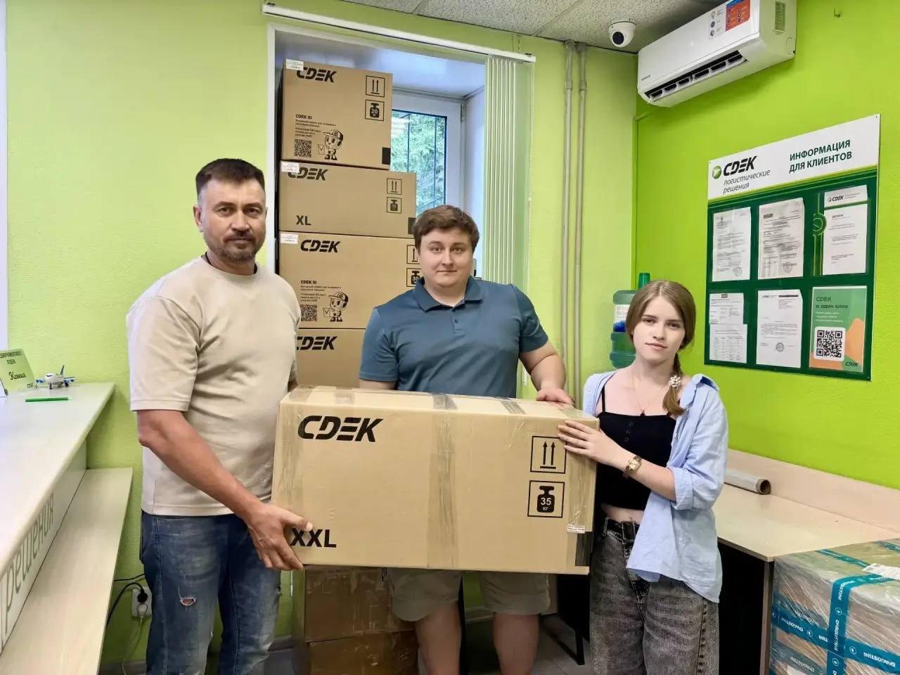Преподаватели и студенты СИБИКО отправили партию гуманитарного груза в зону СВО